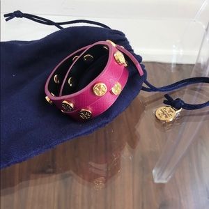 saffiano double wrap logo stud bracelet